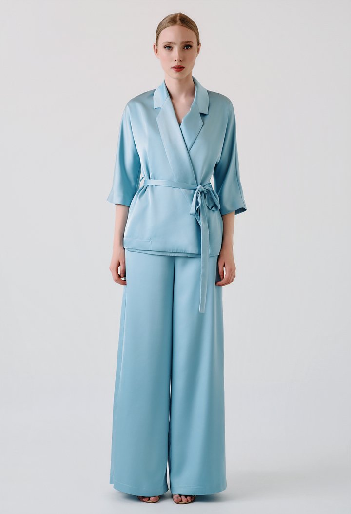 Satin kimono with belt