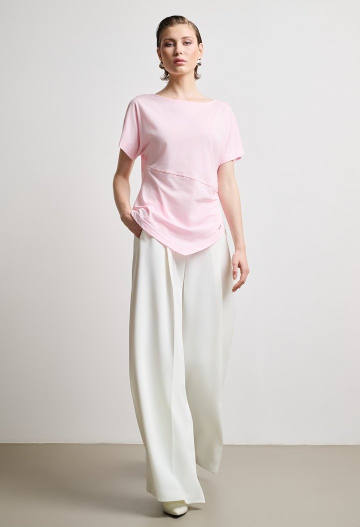 Asymmetric top with short sleeves