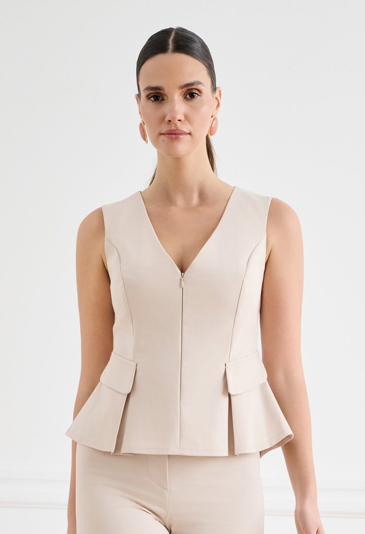 Αμάνικο τοπ με peplum και V λαιμόκοψη