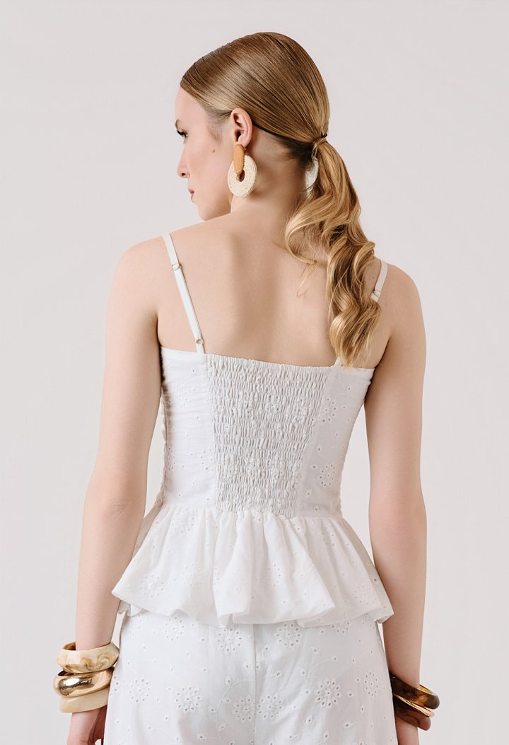 Broderie peplum top με ρυθμιζόμενες τιράντες