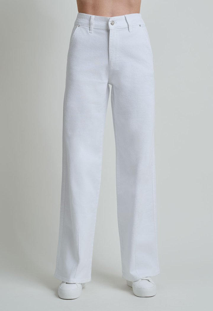 High-waisted wide leg jeans