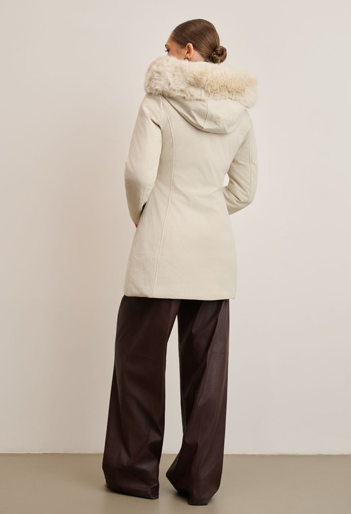 Parka jacket with hood
