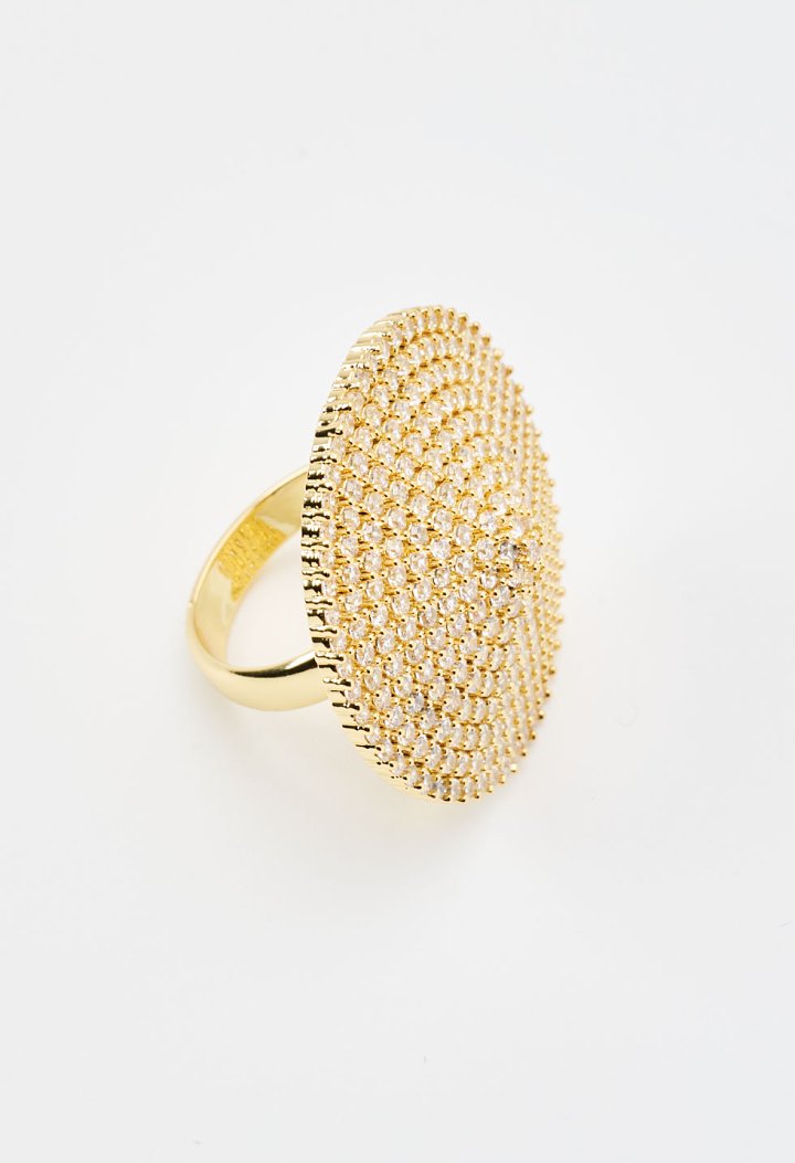 Round ring with rhinestones