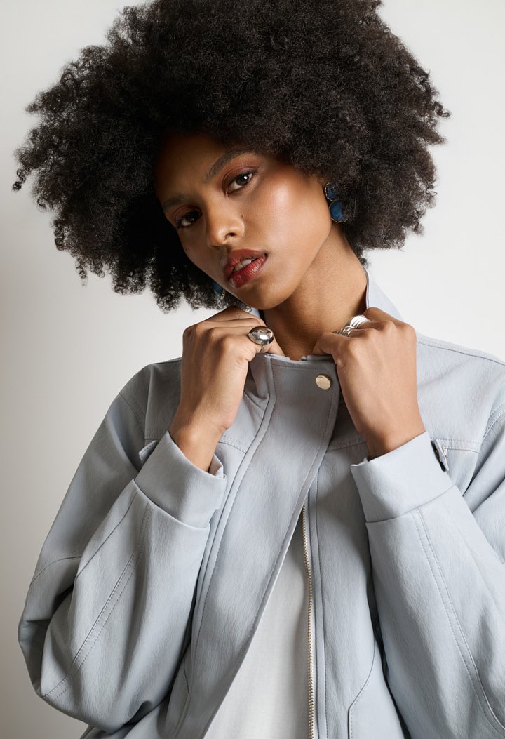 Cropped bomber jacket