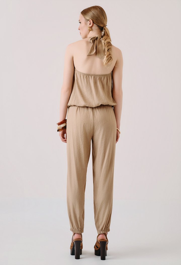 Flowy trousers with an elastic waistband