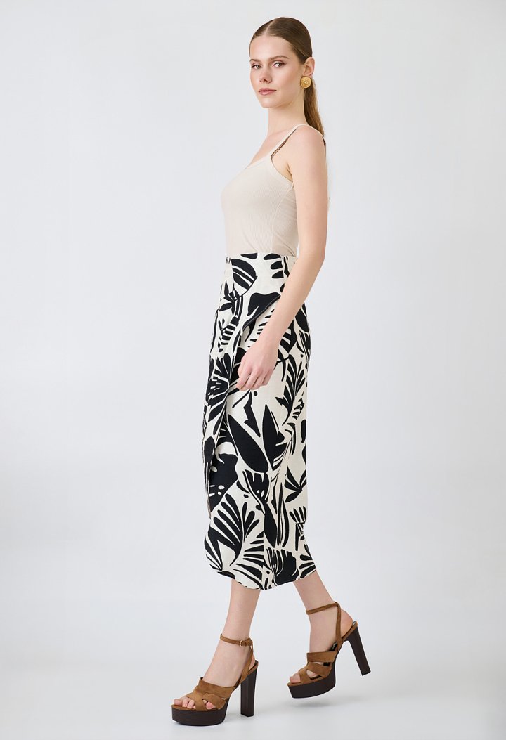 Midi skirt with tropical print