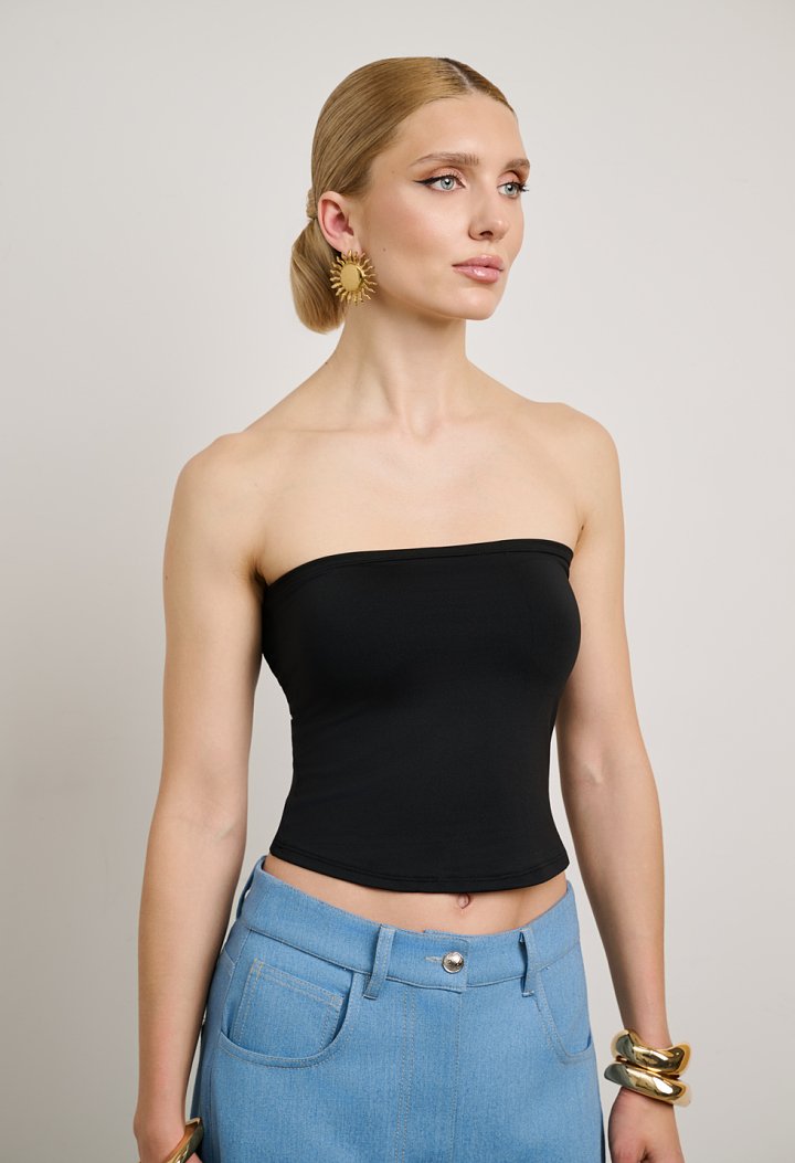 Fitted strapless top