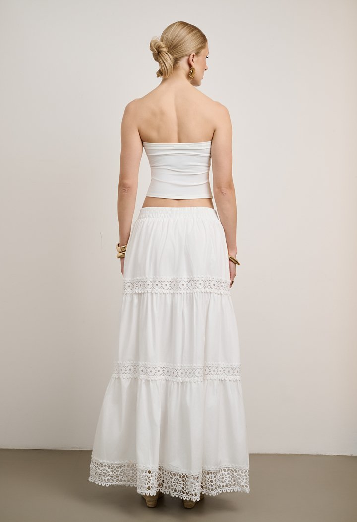 Maxi skirt with lace details