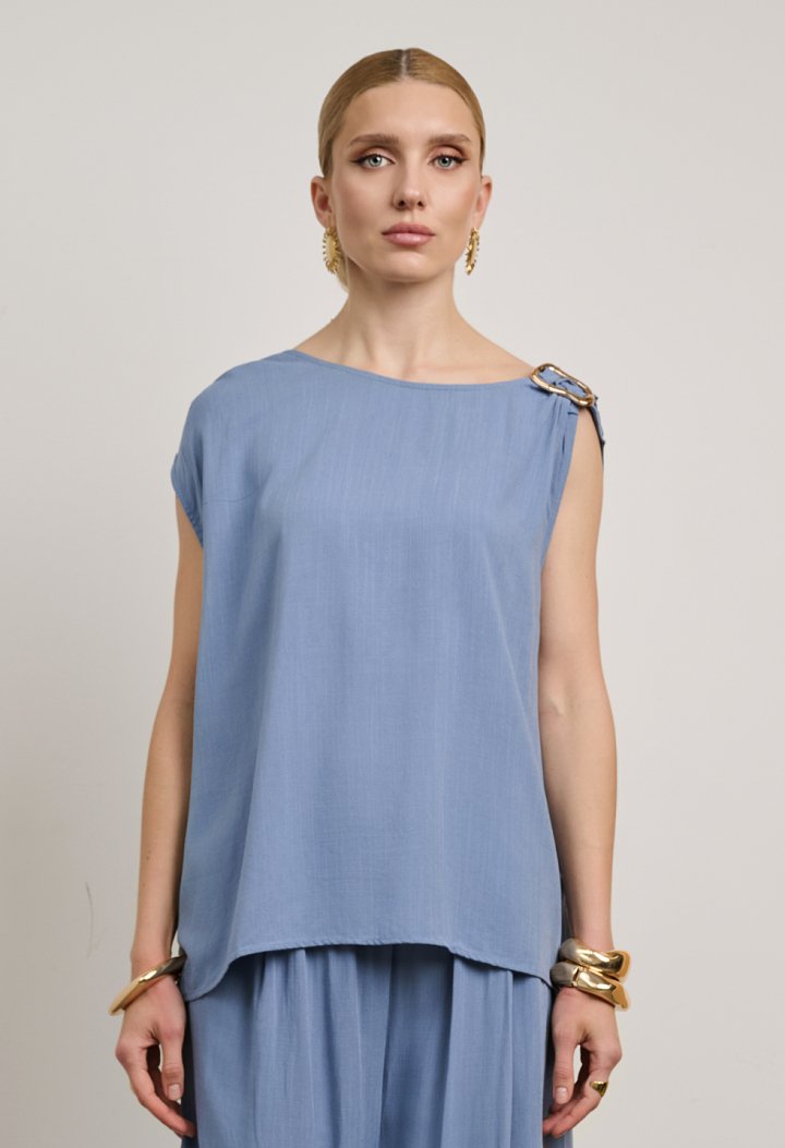 Sleeveless top set with metallic detail and wide-leg trousers