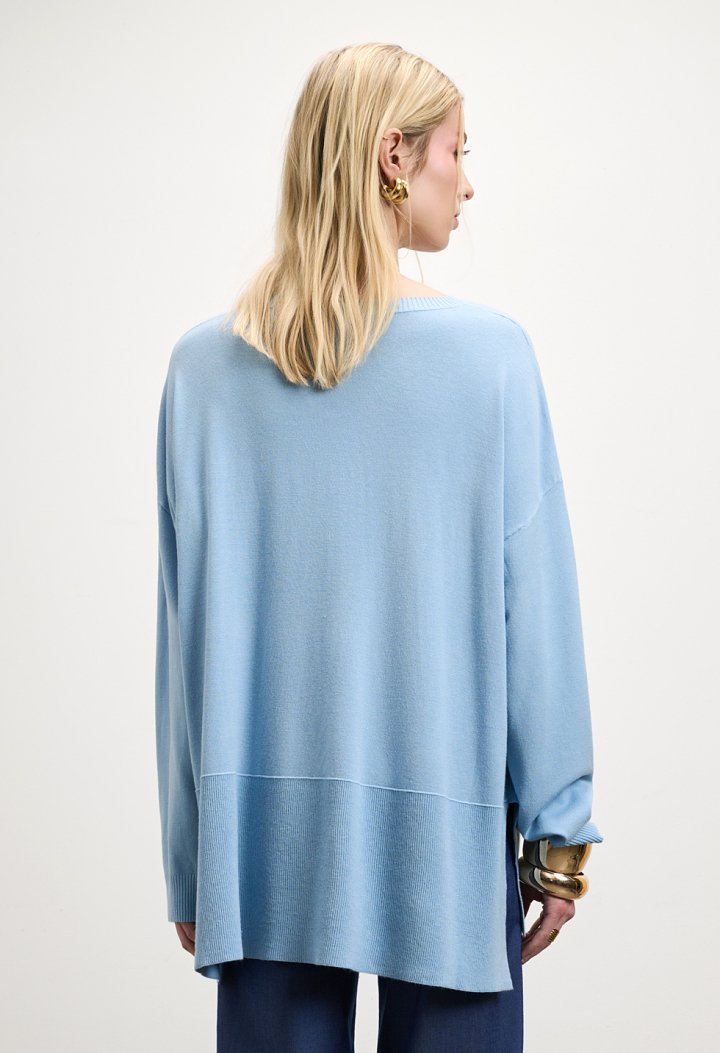 Long oversized knitted top