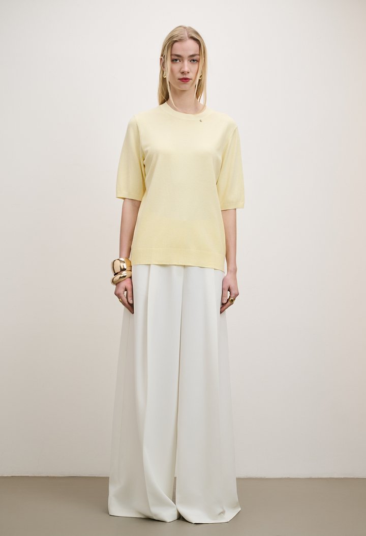 Knitted short-sleeve top