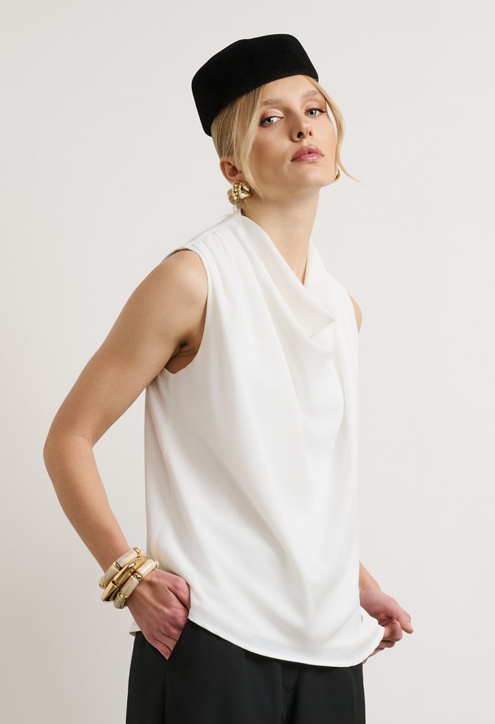 Μπλούζα με draped λαιμόκοψη