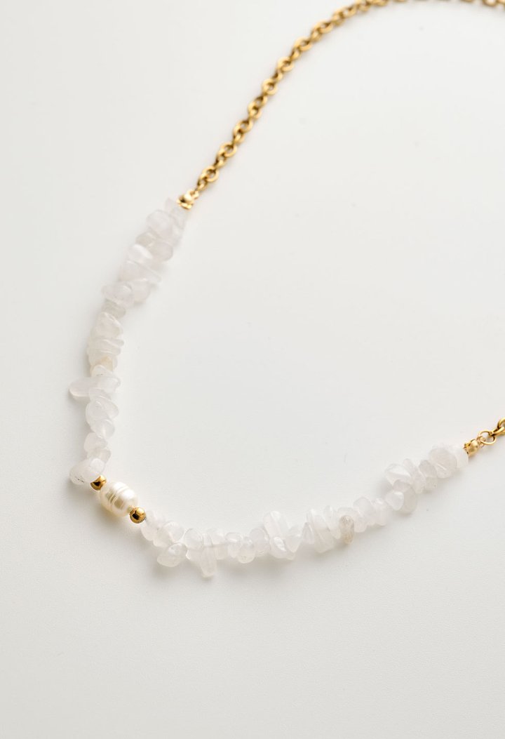 Gold-plated necklace with beads and pearl