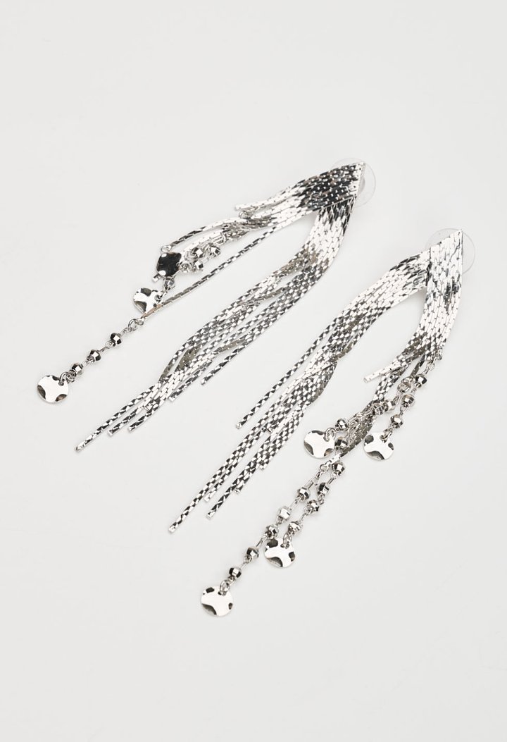 Long earrings with chains and hammered details