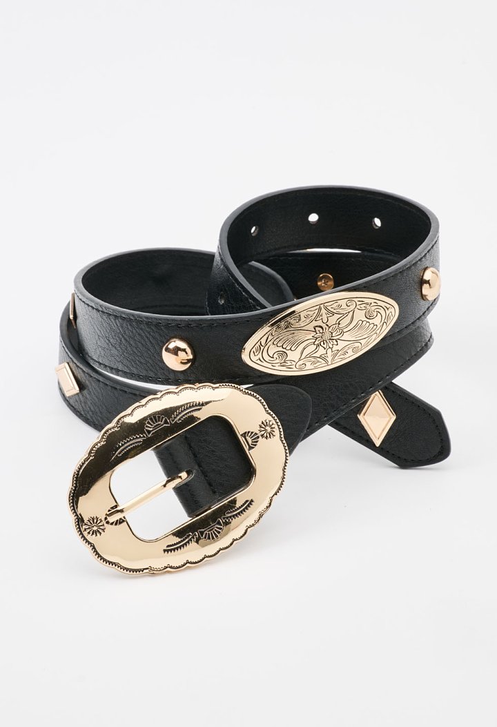 Ζώνη με διακοσμητικά μεταλλικά στοιχεία