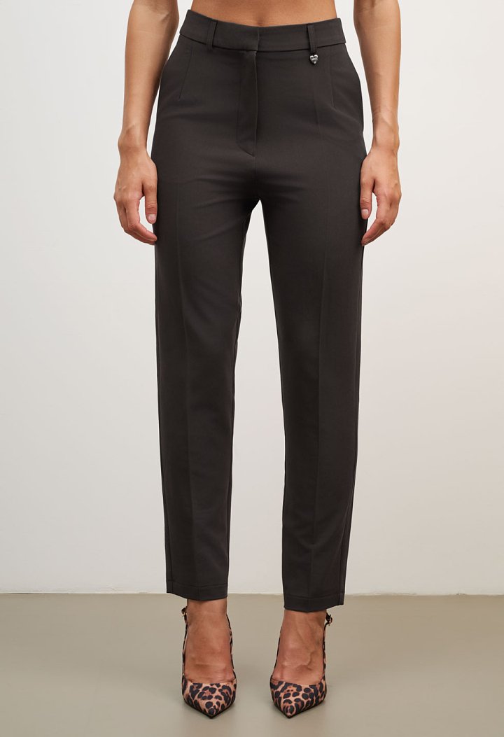 Straight-leg pants