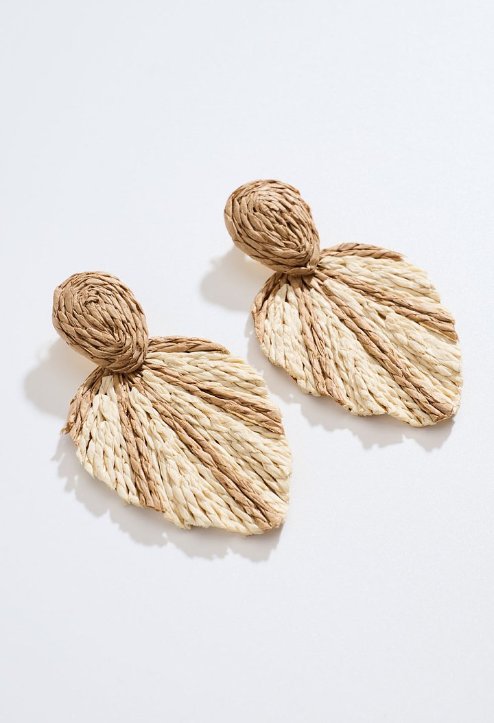Σκουλαρίκια raffia σε σχέδιο φύλλου