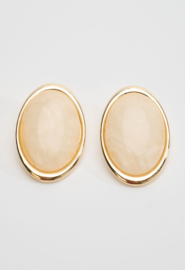 Ecru oval earrings with gold trim