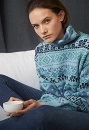 Wide-line sweater with jacquard knit