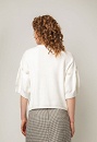 Knitted blouse with puff sleeve and jewel
