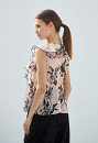 Printed blouse with ruffles.